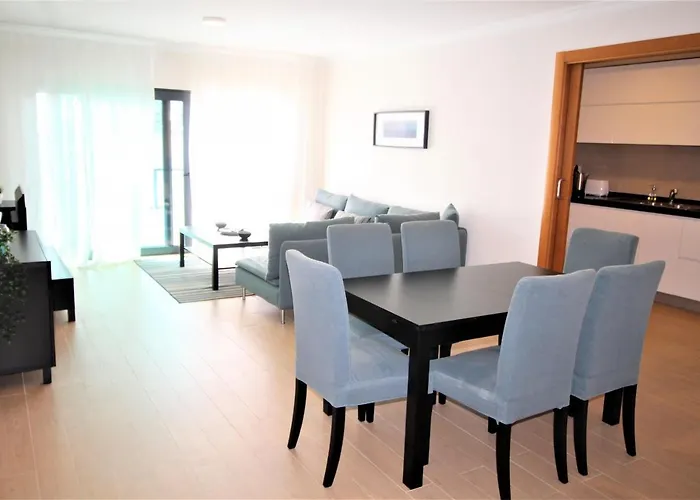 T2 Rocha Prime Sea View Penthouse * Portimão