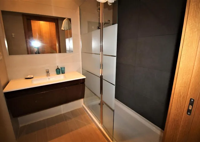 T2 Rocha Prime Sea View Penthouse * Portimão